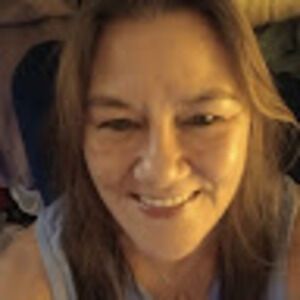 Meet your Posher, Cynthia